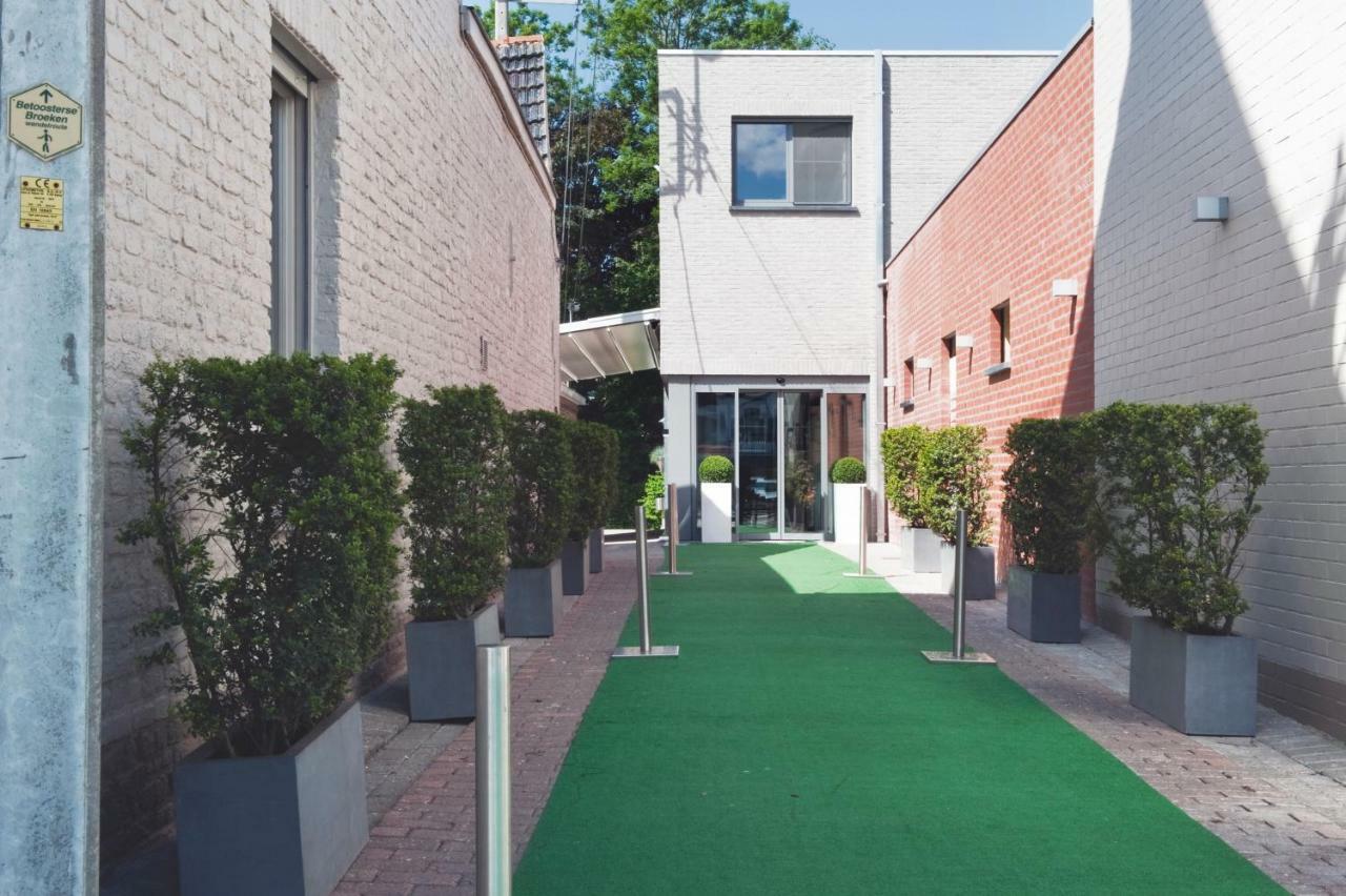 Feestzaal De Kroon Dixmuda Exterior foto